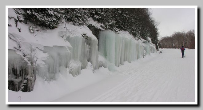 18-whiteface_road_icefall